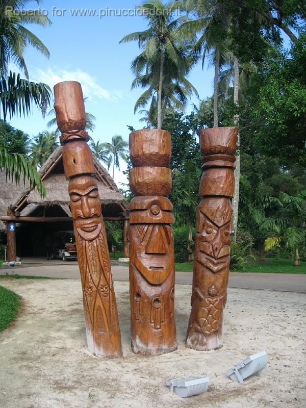 43- statue kanaki a ile des pins.JPG